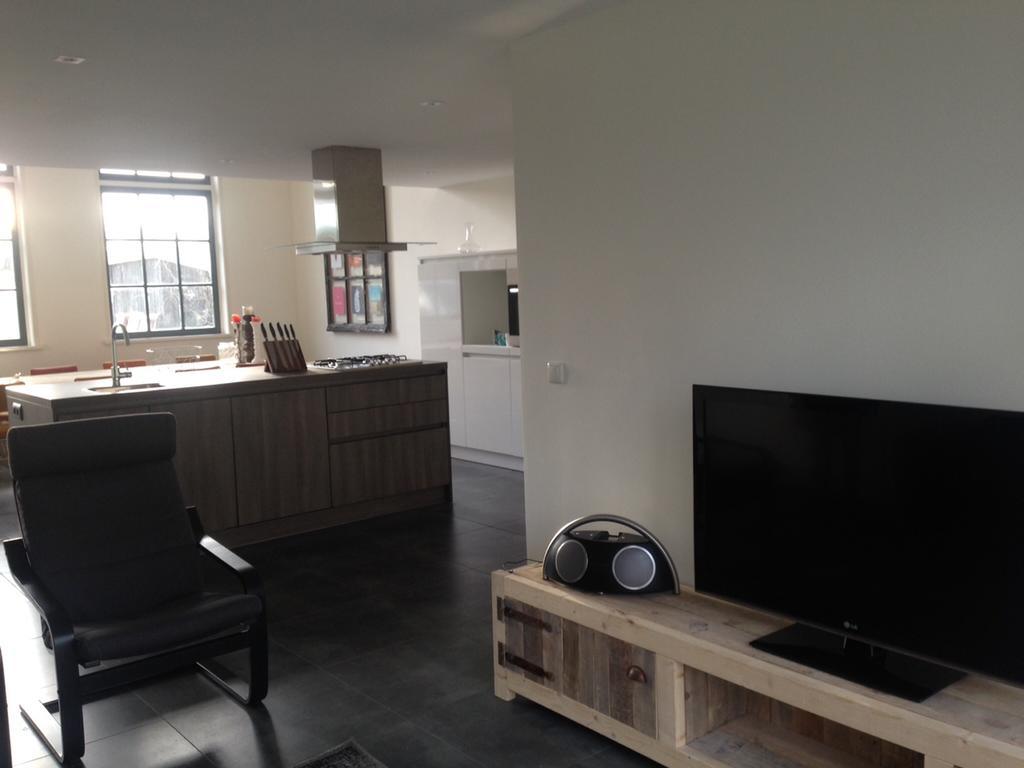 Suite School 15 A Zonnemaire Rom bilde